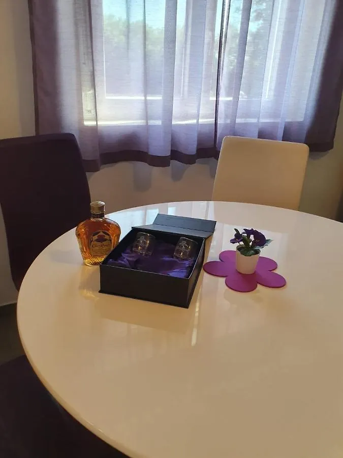 Apartment Creo Loborika Marcana
