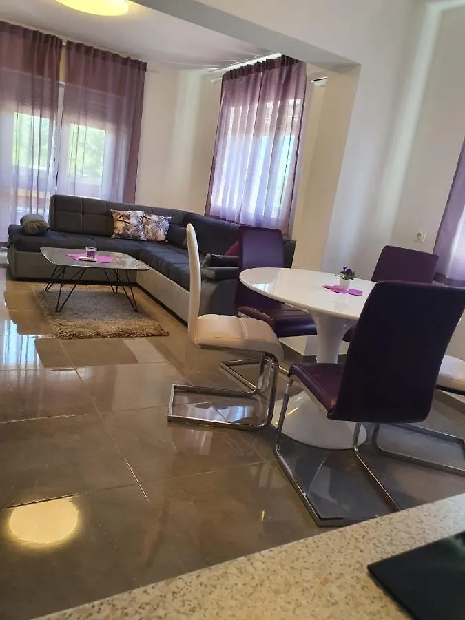 Apartment Creo Loborika Marcana