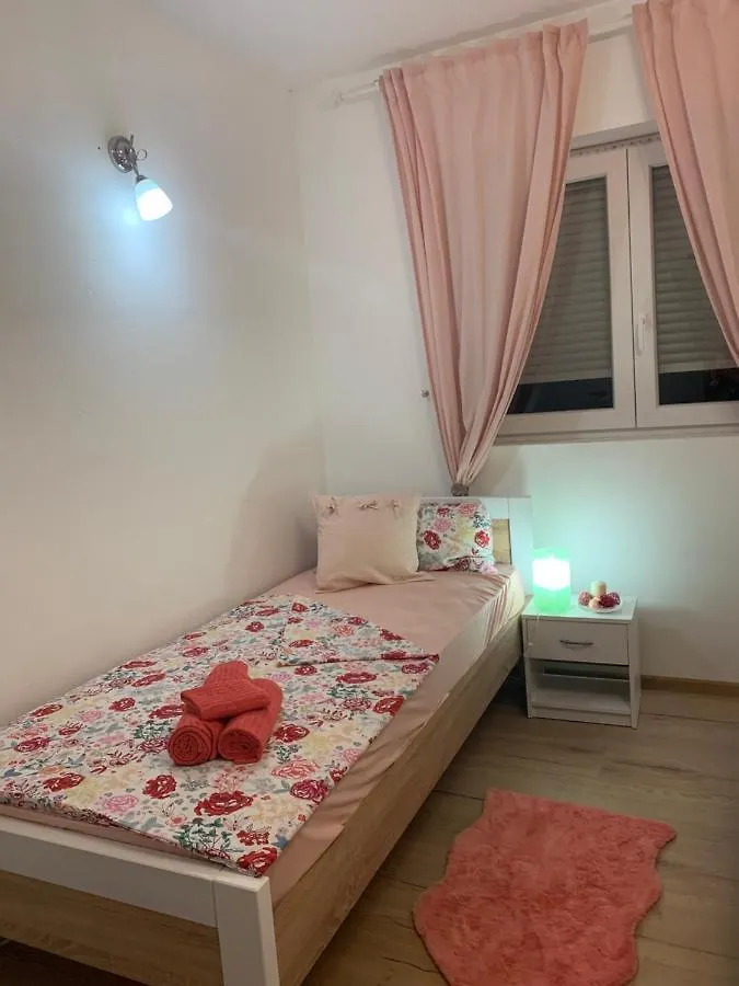 Apartment Creo Loborika Marcana