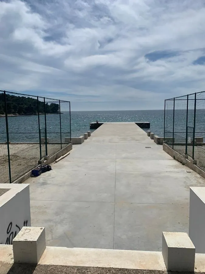 Apartment Creo Loborika Marcana